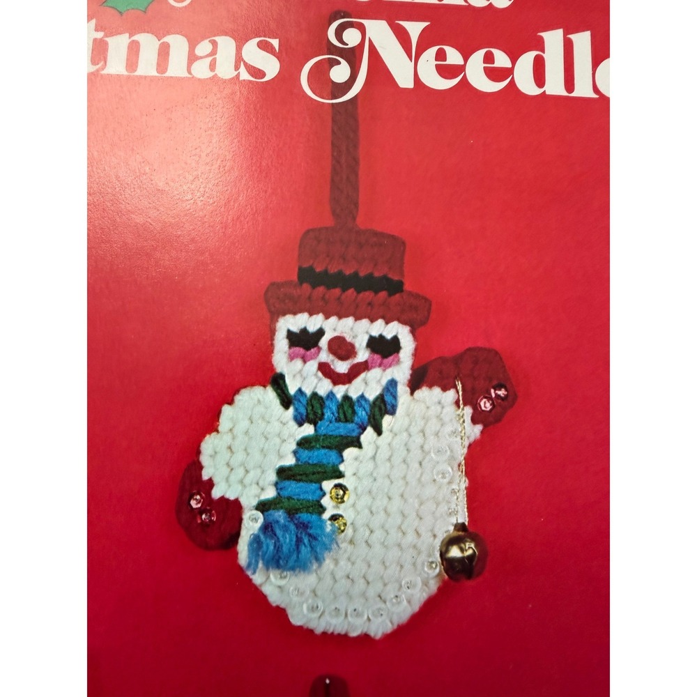VTG Bucilla Needlepoint 4 Ornament Kit DIY Christmas Crafts Plastic Canvas Open - Picture 12 of 14